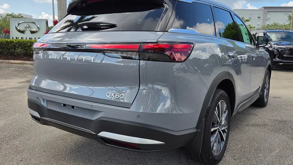 2027 INFINITI QX60 Luxe