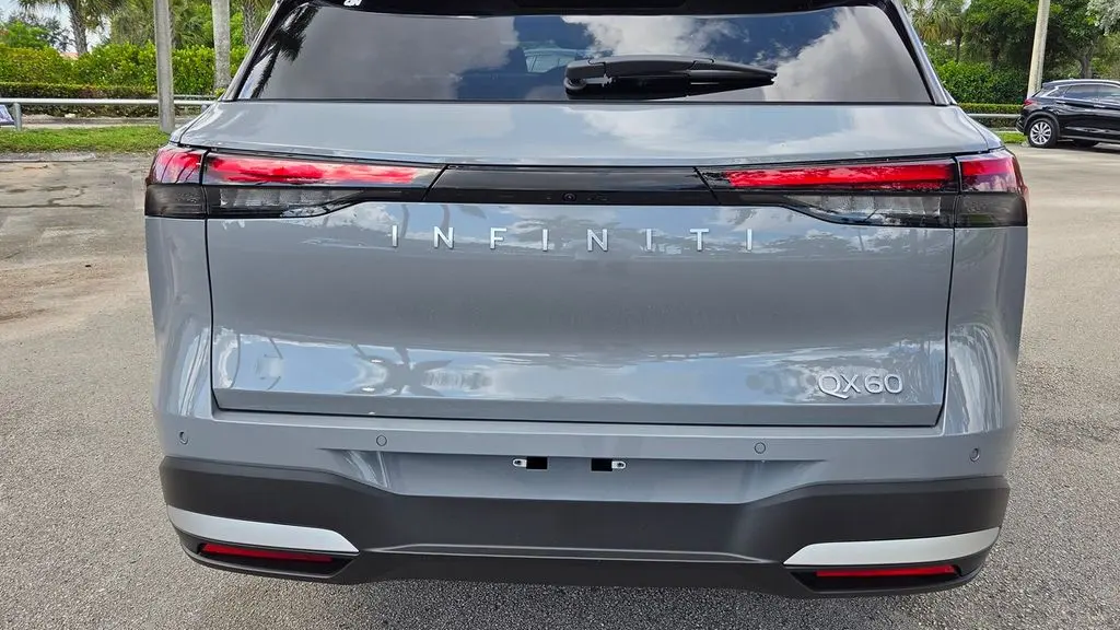 2027 INFINITI QX60 Luxe