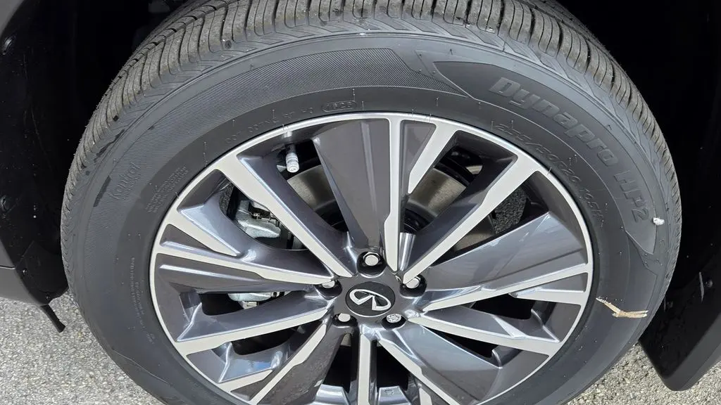 2027 INFINITI QX60 Luxe