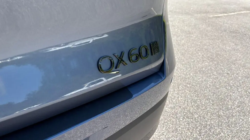 2027 INFINITI QX60 Luxe