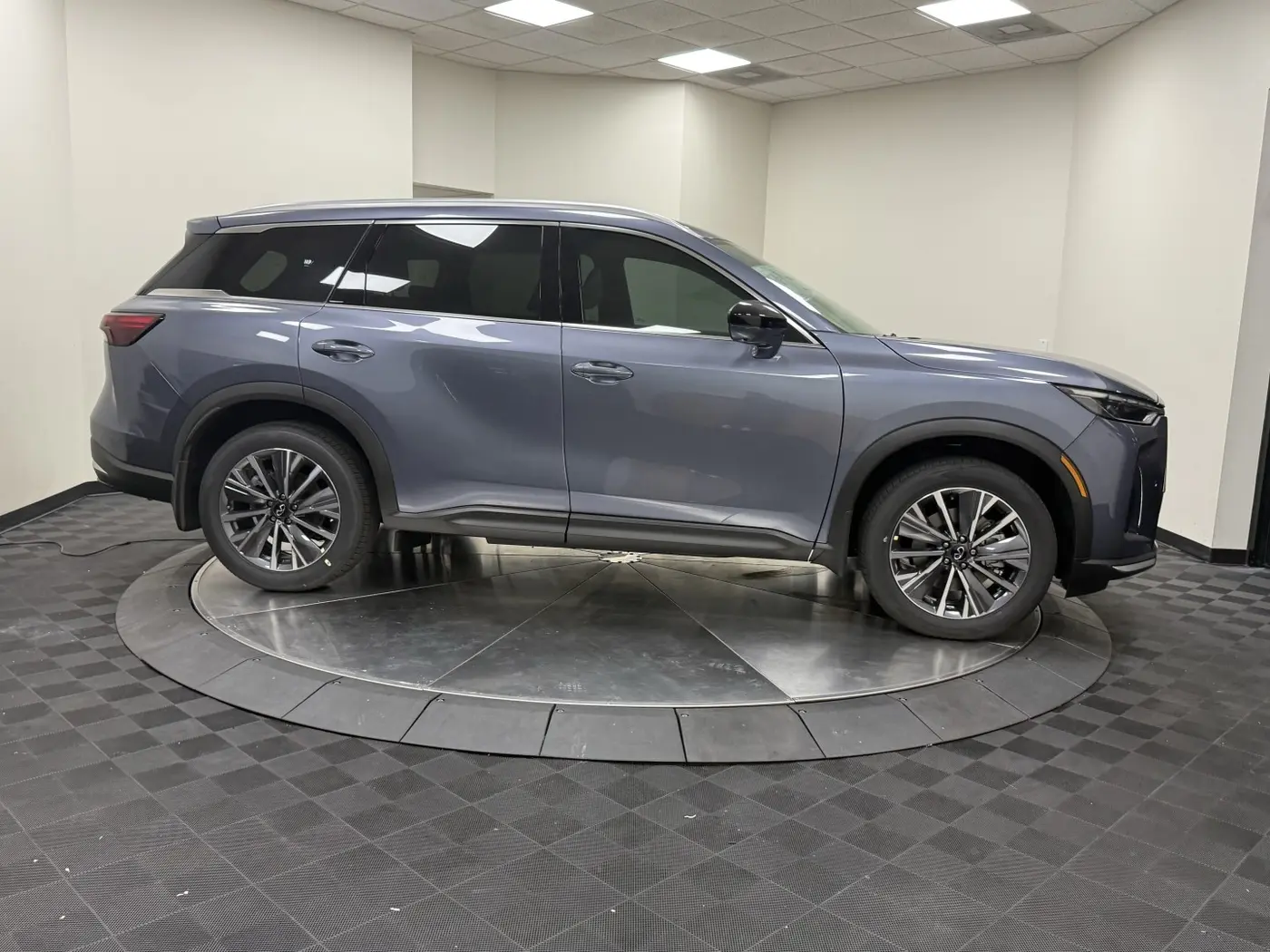 2027 INFINITI QX60 - $49,545
