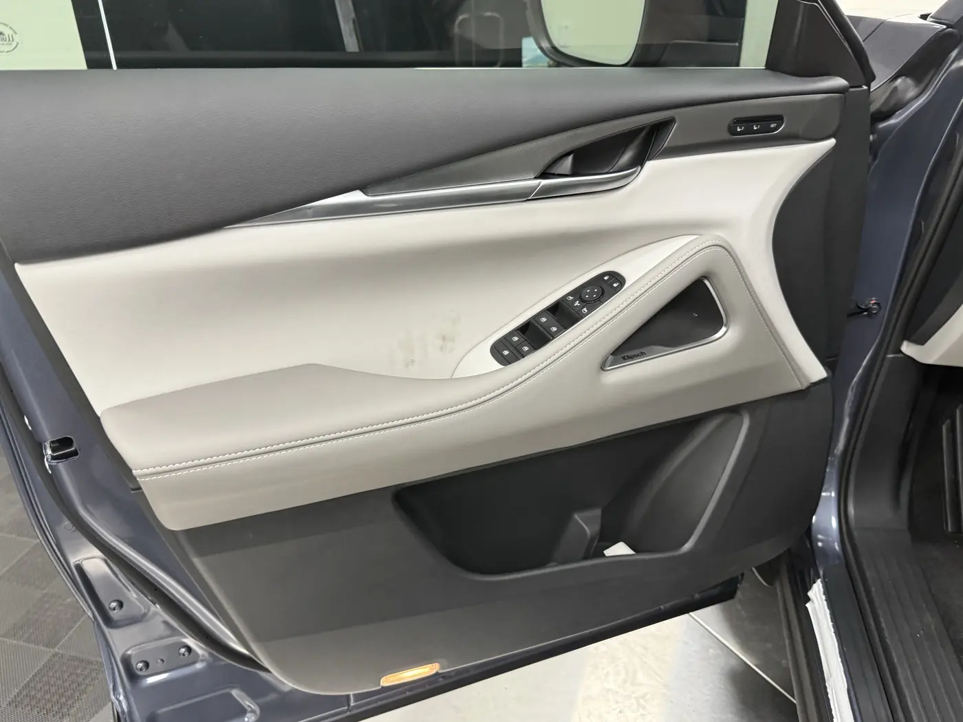 2027 INFINITI QX60 - $49,545