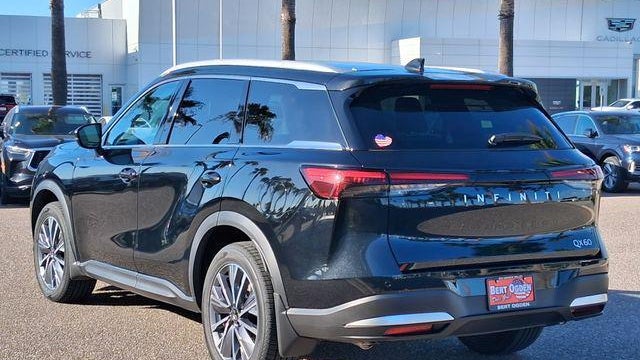 2027 INFINITI QX60 Luxe