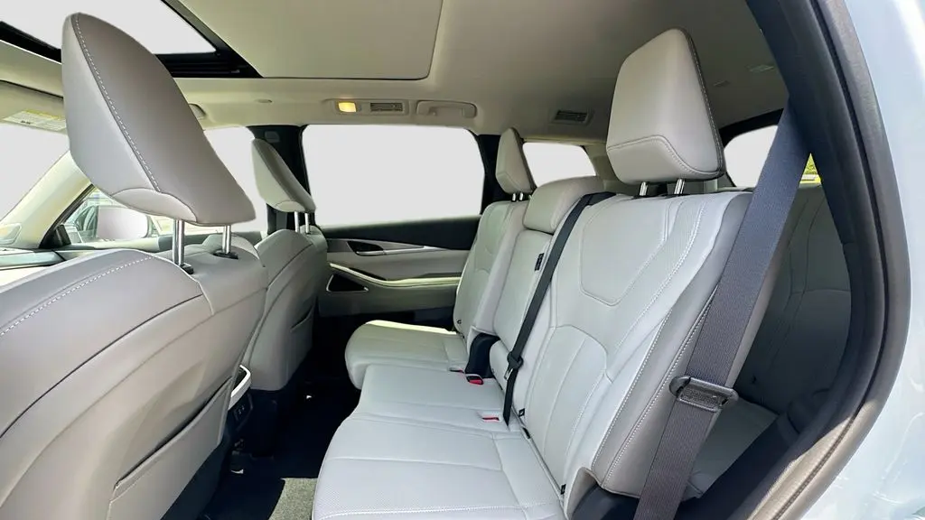 2027 INFINITI QX60 Luxe