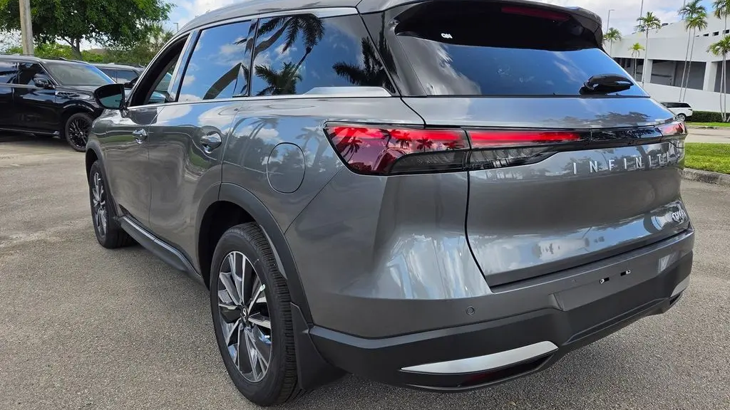 2027 INFINITI QX60 Luxe