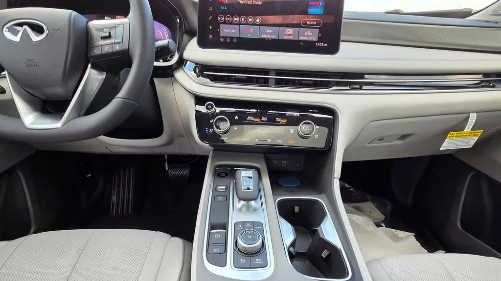2027 INFINITI QX60 Luxe