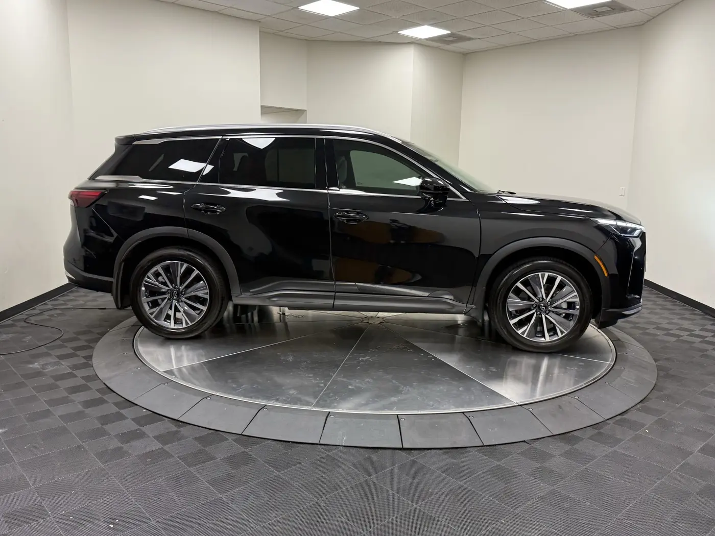 2027 INFINITI QX60 - $49,880