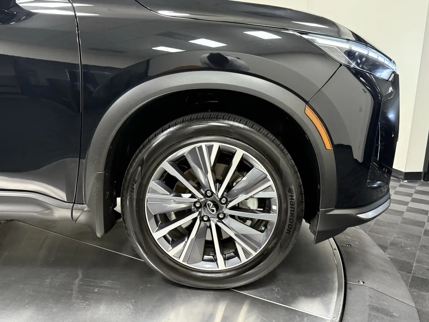 2027 INFINITI QX60 - $49,880