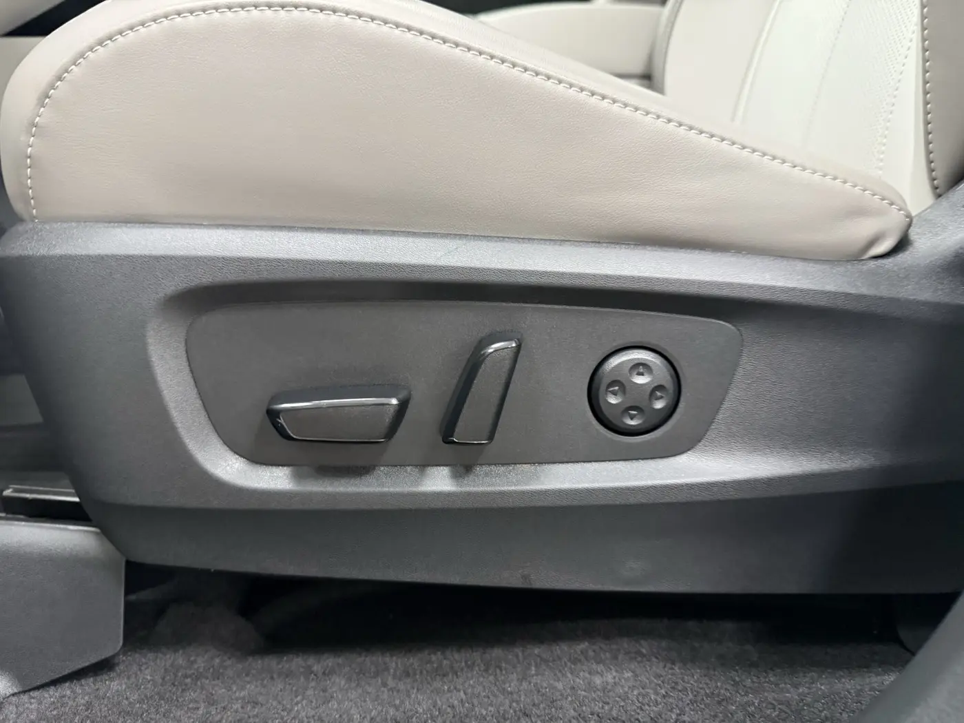 2027 INFINITI QX60 - $49,880