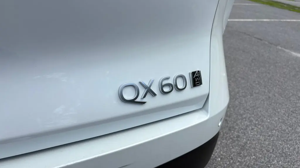 2027 INFINITI QX60 Luxe