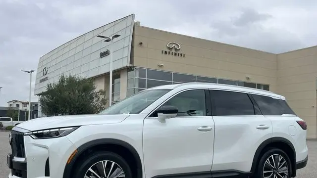 2027 INFINITI QX60 Luxe