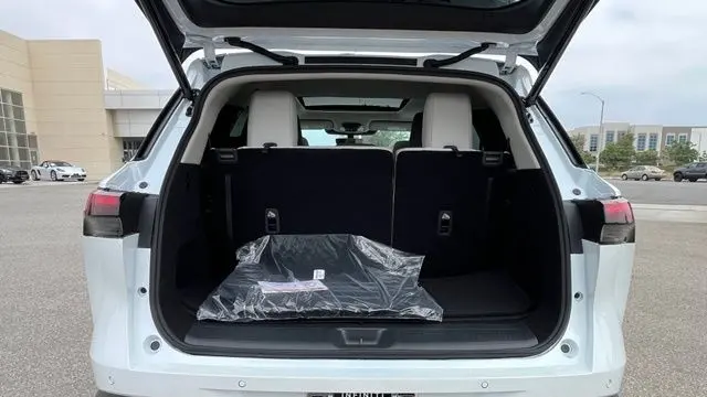 2027 INFINITI QX60 Luxe