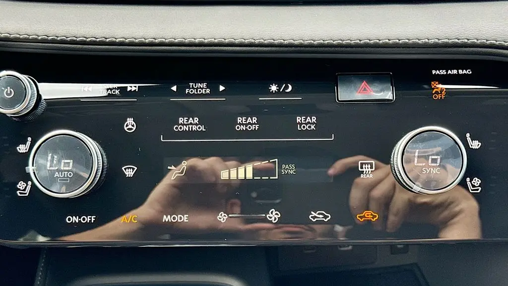 2027 INFINITI QX60 Luxe