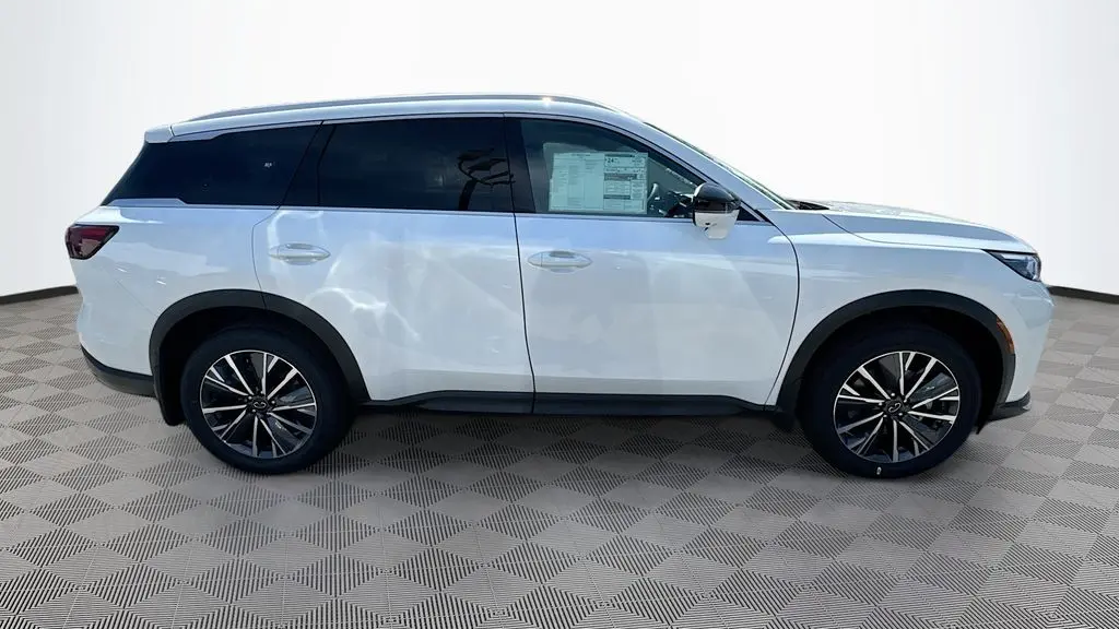 2027 INFINITI QX60 Luxe