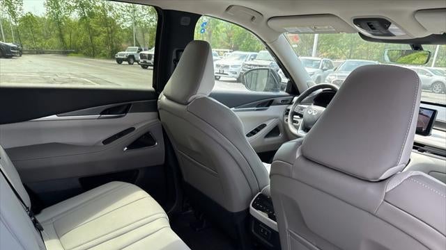 2027 INFINITI QX60 Luxe