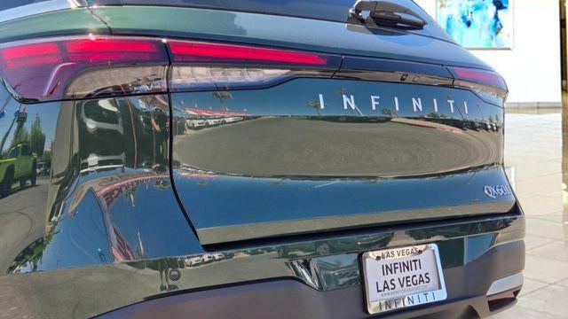 2027 INFINITI QX60 Luxe