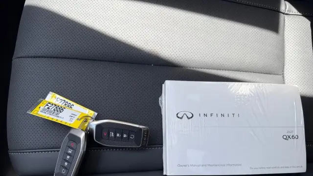 2027 INFINITI QX60 Luxe