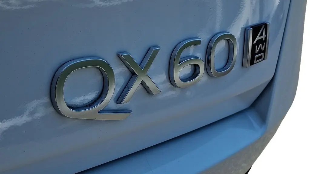 2027 INFINITI QX60 Luxe