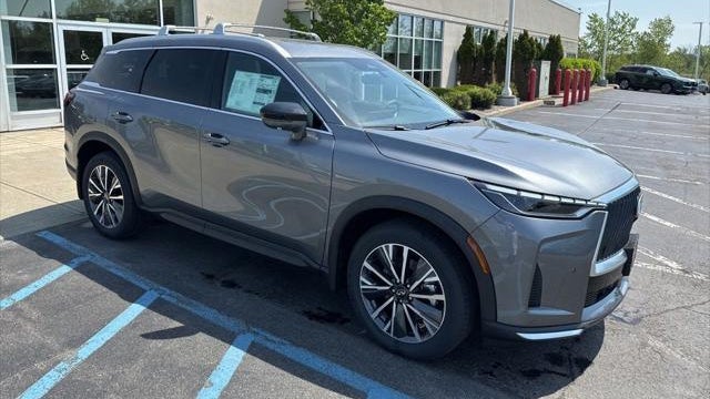 2027 INFINITI QX60 Luxe