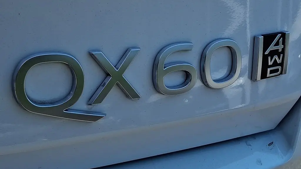2027 INFINITI QX60 Luxe