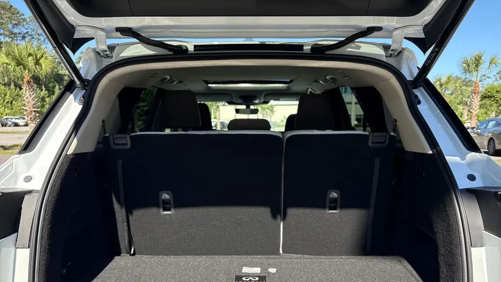 2027 INFINITI QX60 Luxe