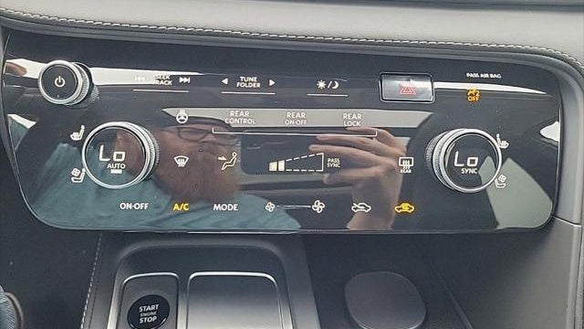 2027 INFINITI QX60 Luxe