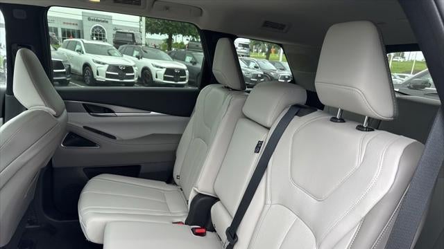 2027 INFINITI QX60 Luxe