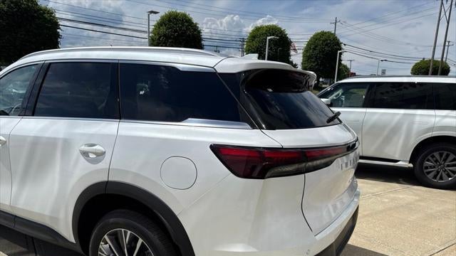 2027 INFINITI QX60 Luxe