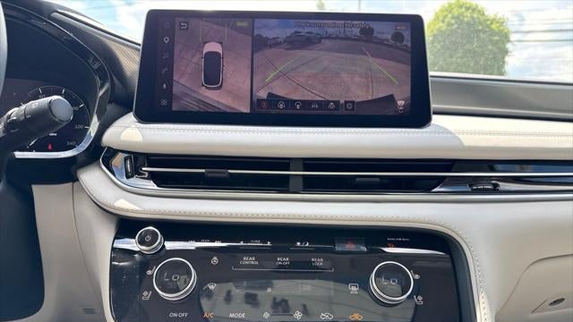 2027 INFINITI QX60 Luxe