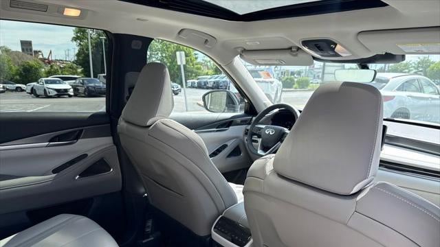 2027 INFINITI QX60 Luxe