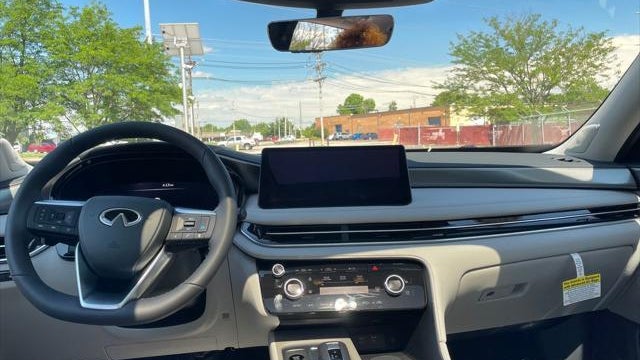 2027 INFINITI QX60 Luxe