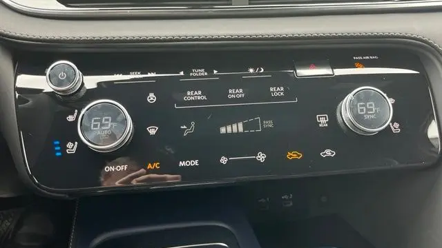 2027 INFINITI QX60 Sport
