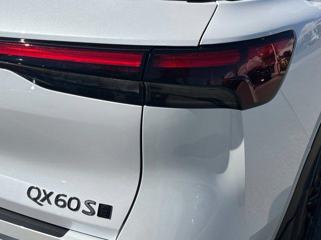 2027 INFINITI QX60 - $58,900