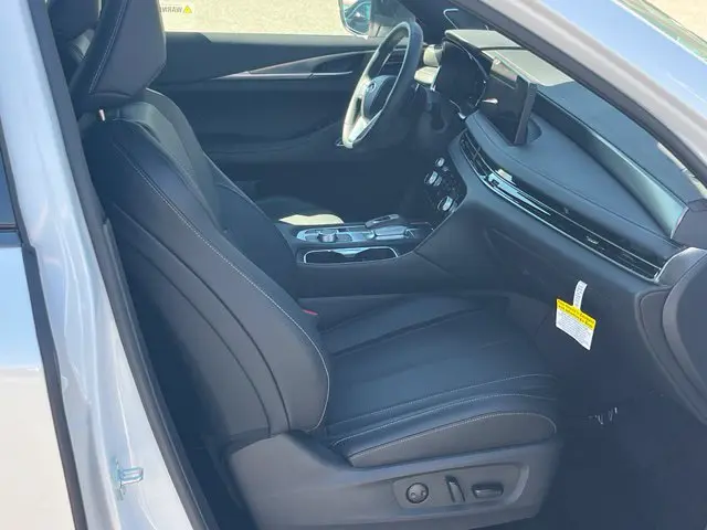 2027 INFINITI QX60 - $58,900
