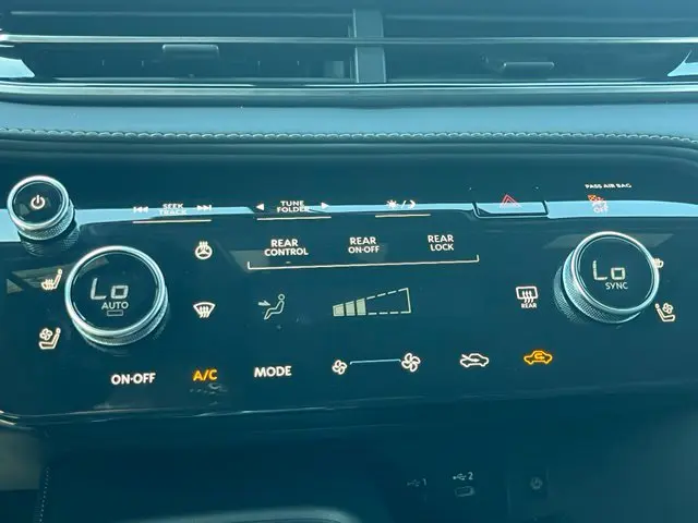 2027 INFINITI QX60 - $58,900