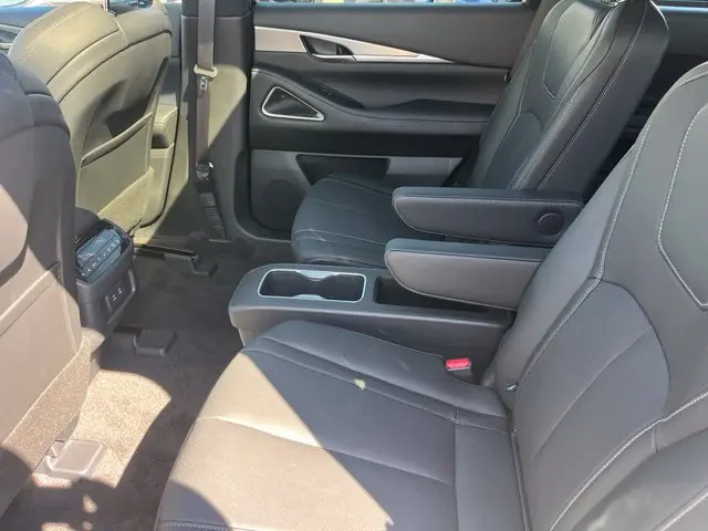 2027 INFINITI QX60 - $58,900