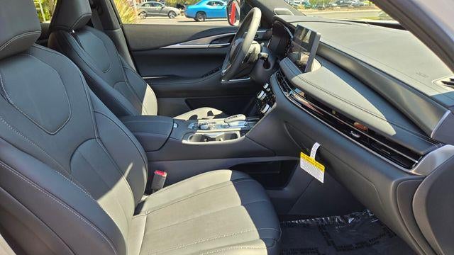 2027 INFINITI QX60 Sport