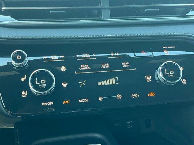 2027 INFINITI QX60 - $59,900