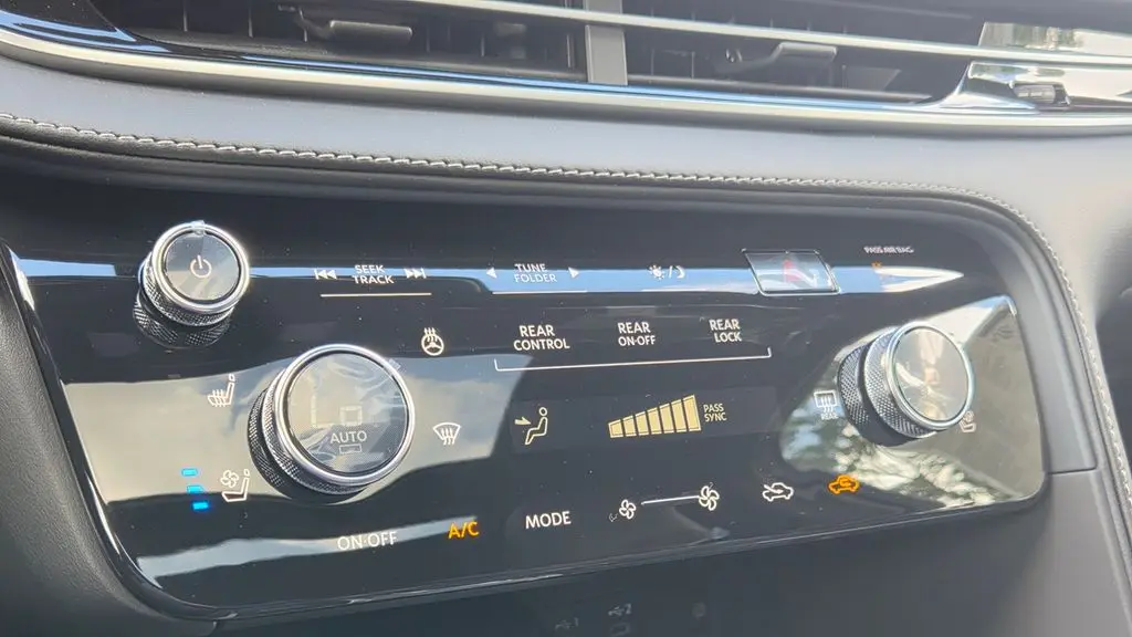 2027 INFINITI QX60 Sport