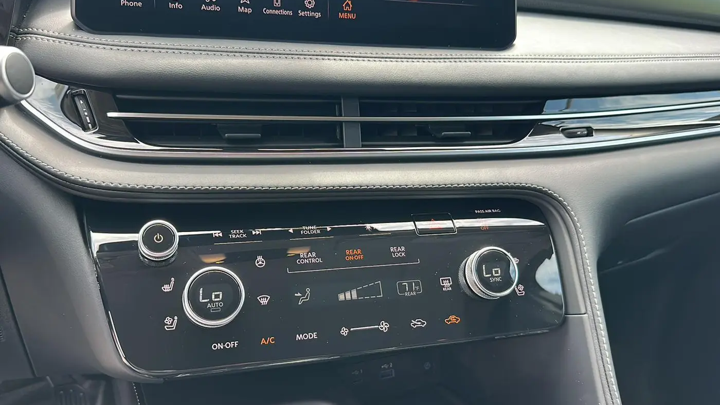 2025 INFINITI QX60 Luxe