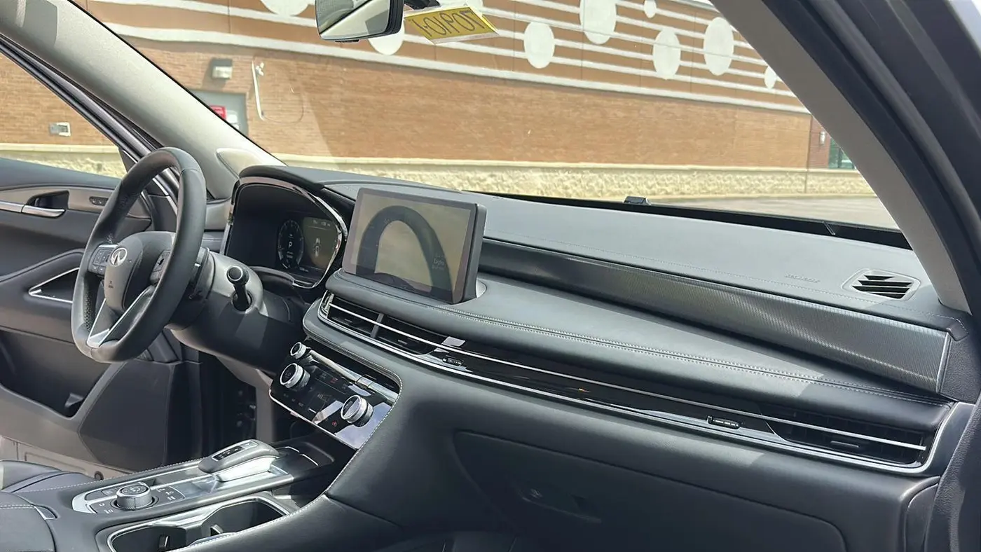2025 INFINITI QX60 Luxe
