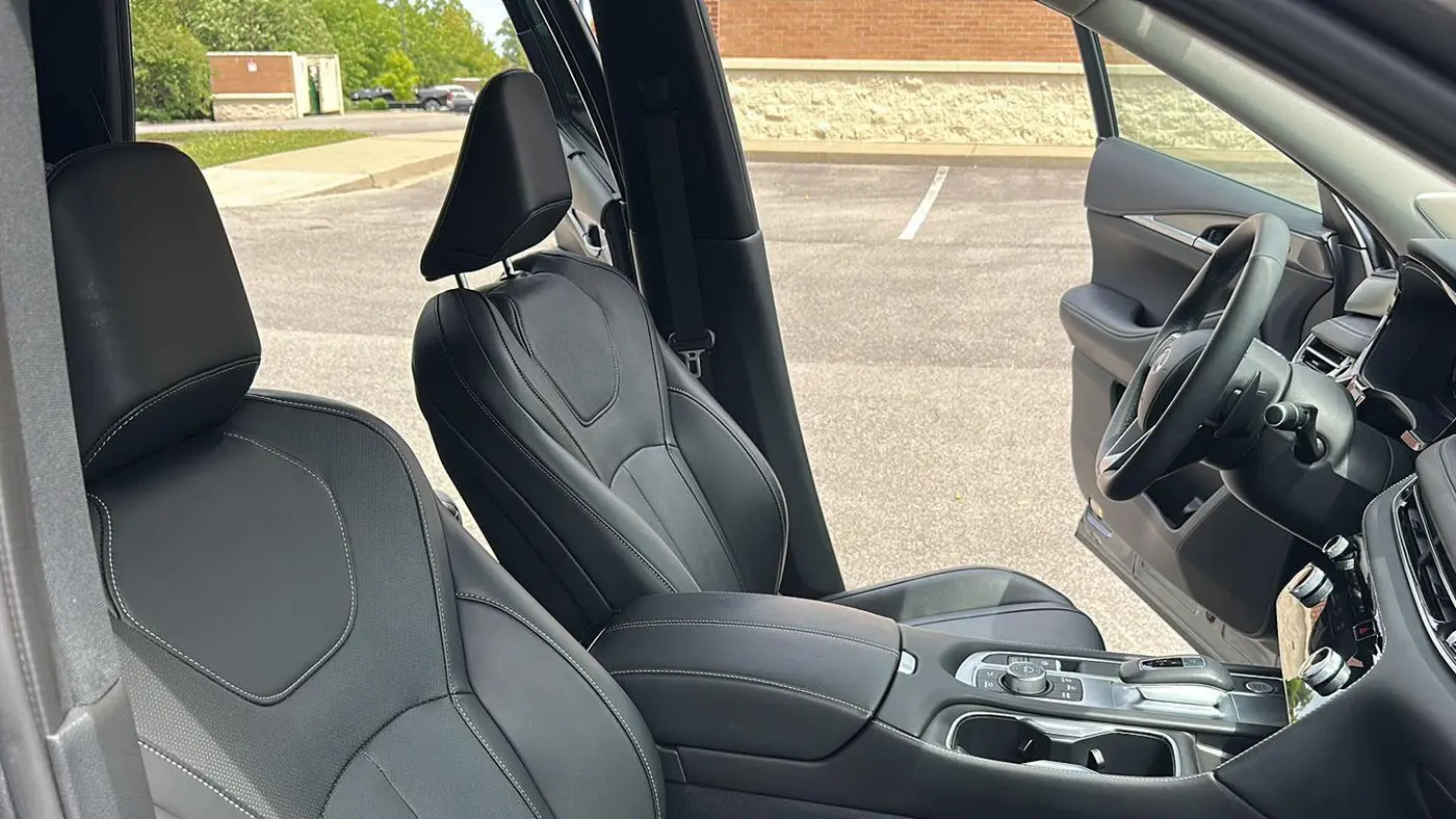 2025 INFINITI QX60 Luxe