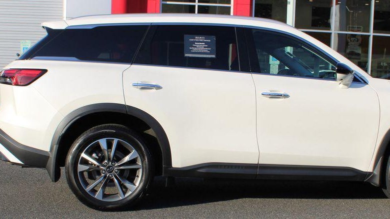 2025 INFINITI QX60 Luxe