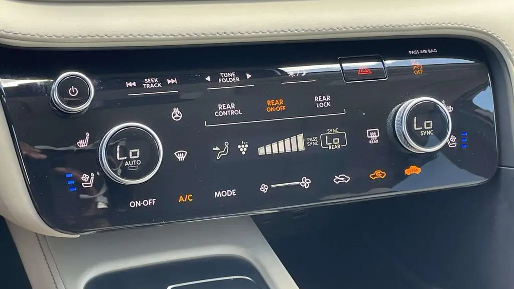 2025 INFINITI QX60 Sensory