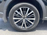2025 QX60 Thumbnail 33