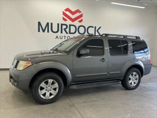 2007 Nissan Pathfinder with Storm Grey Clearcoat Metallic Exterior