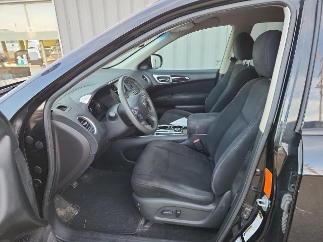 2015 Nissan Pathfinder - $5,179