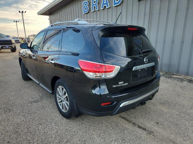 2015 Nissan Pathfinder - $5,179