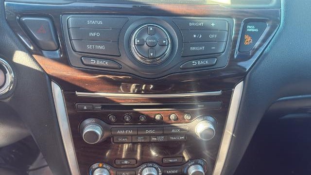 2014 Nissan Pathfinder S