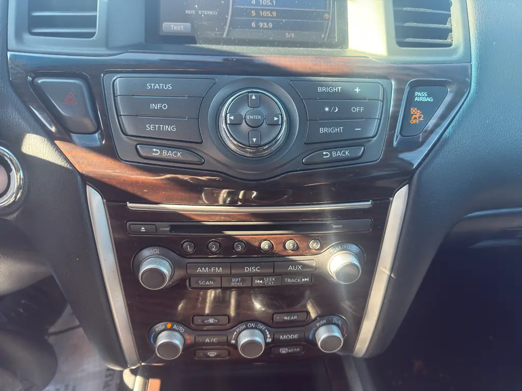 2014 Nissan Pathfinder - $7,995